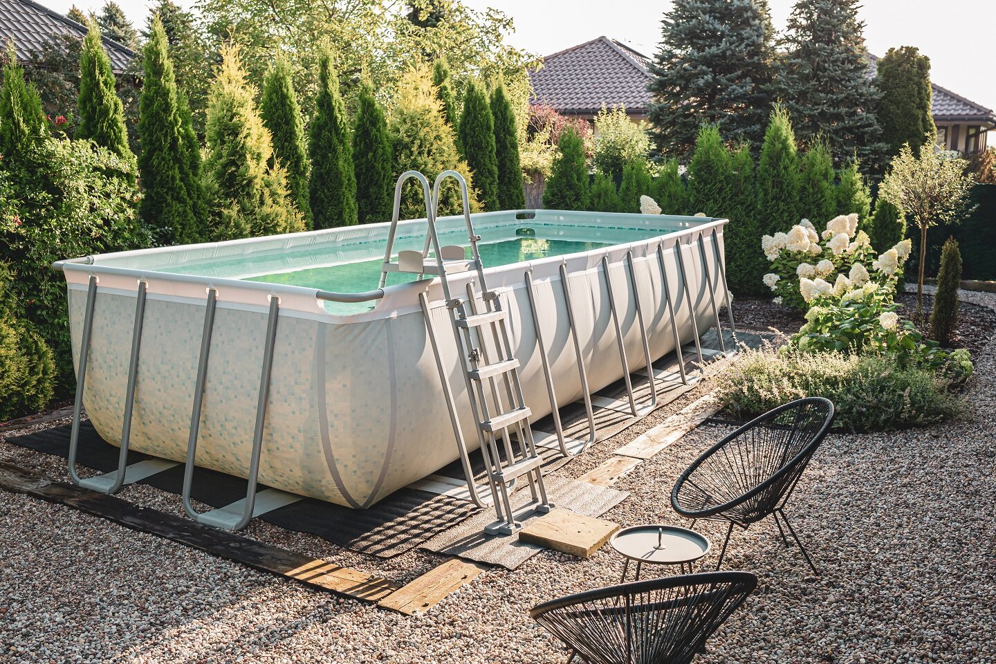 Untergrund Aufstellpools