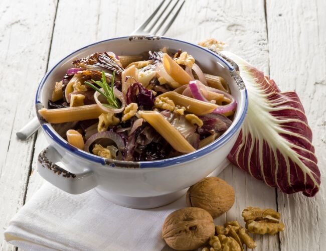 chicorée-pasta_mit_rotem_chicorée_rezept | © adobe.stock.com