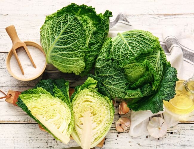 wirsing_wirsingkoepfe_gewuerze | © www.adobe.stock.com