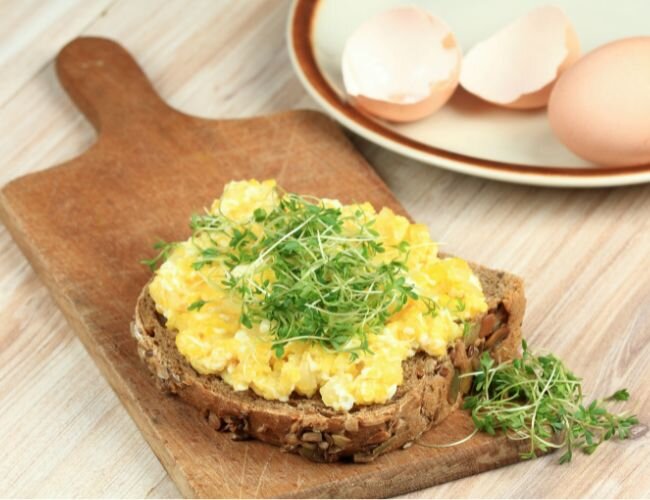 kresse_rührei | © adobe.stock.com kresse_rührei_rezept | © adobe.stock.com