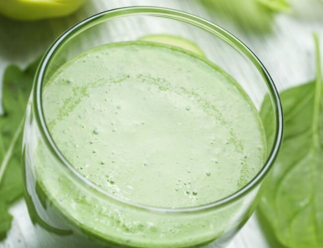 rucola_smoothie_nährstoffe | © stock.adobe.com rucola_smoothie_nährstoffe | © stock.adobe.com