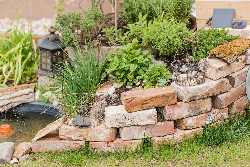 Schmetterlingsspirale selber bauen | © stock.adobe.com Schritt-für-Schritt-Anleitung für eine nachhaltige Oase | © stock.adobe.com